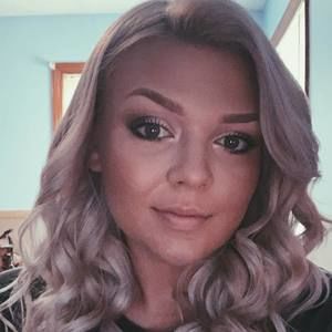 Meet your Posher, Evie